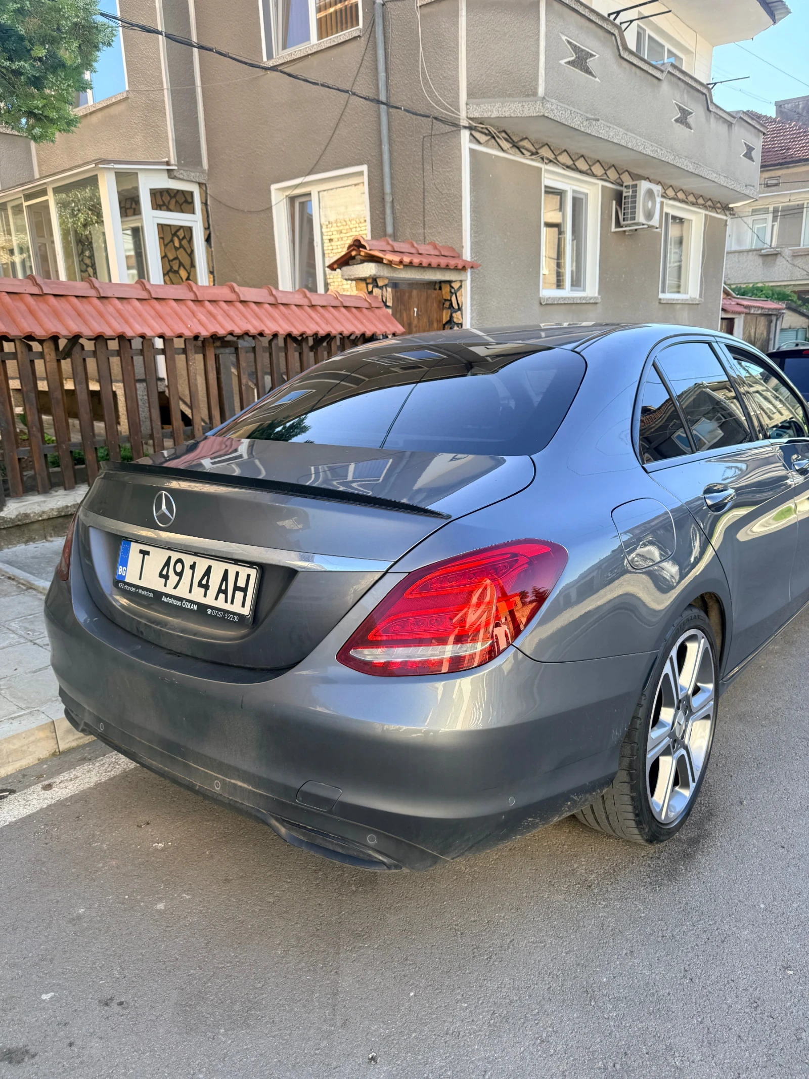 Mercedes-Benz C 220, снимка 2 - Автомобили и джипове - 55212749