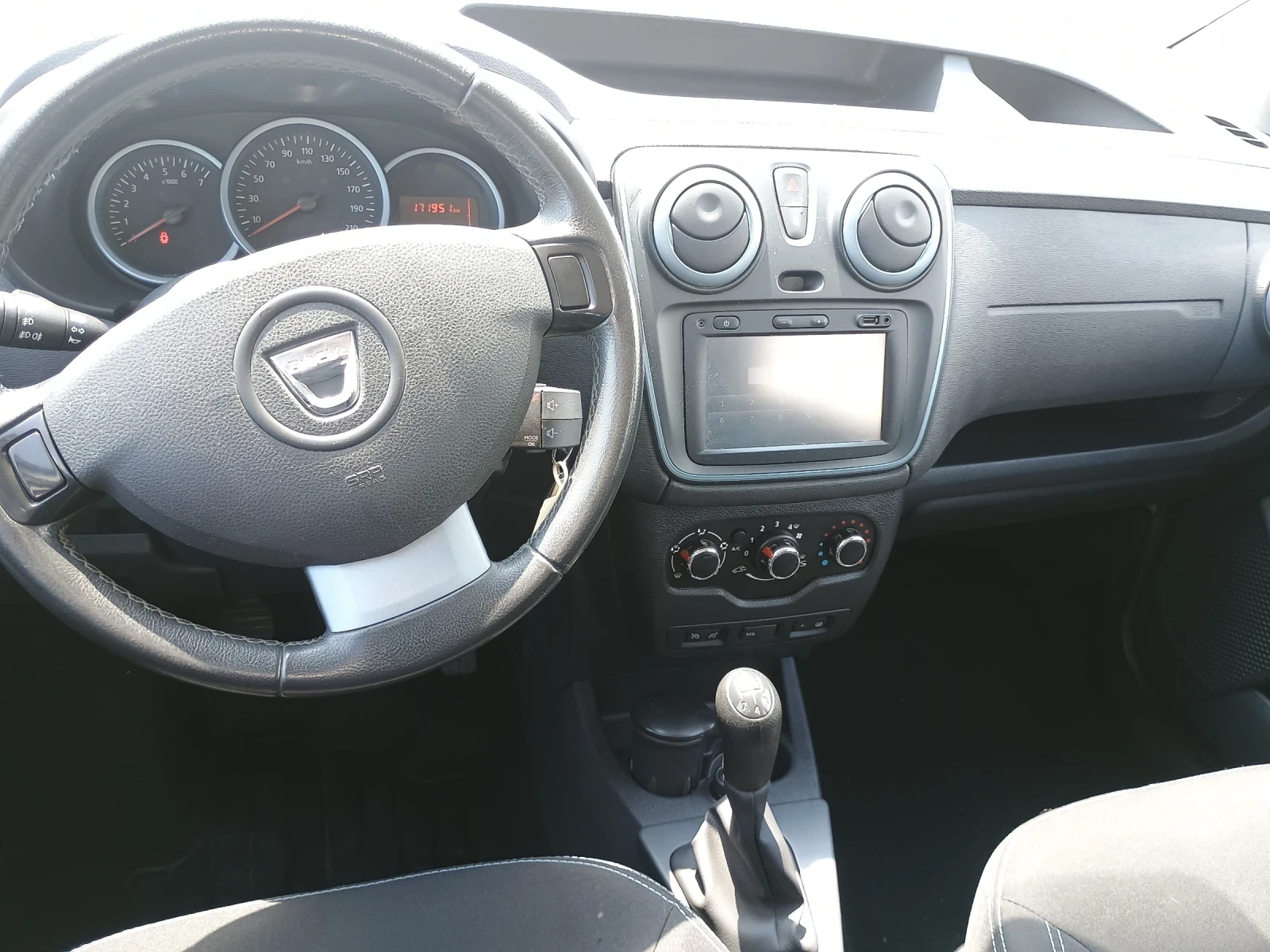 Dacia Dokker STEPWAY, снимка 5 - Автомобили и джипове - 55548621