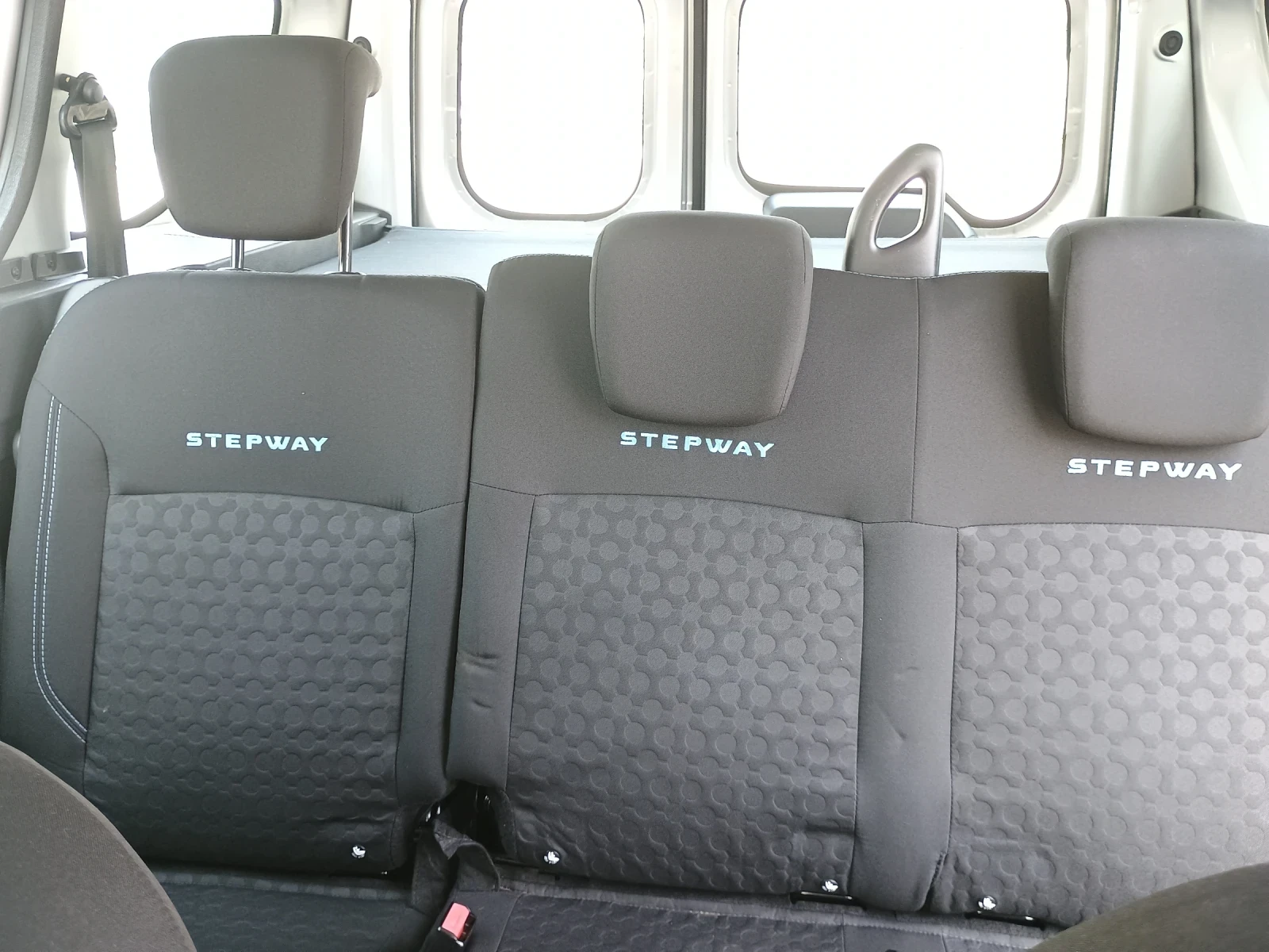 Dacia Dokker STEPWAY, снимка 7 - Автомобили и джипове - 55548621