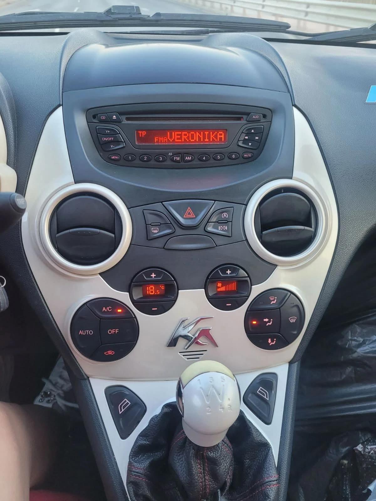 Ford Ka, снимка 14 - Автомобили и джипове - 55565560