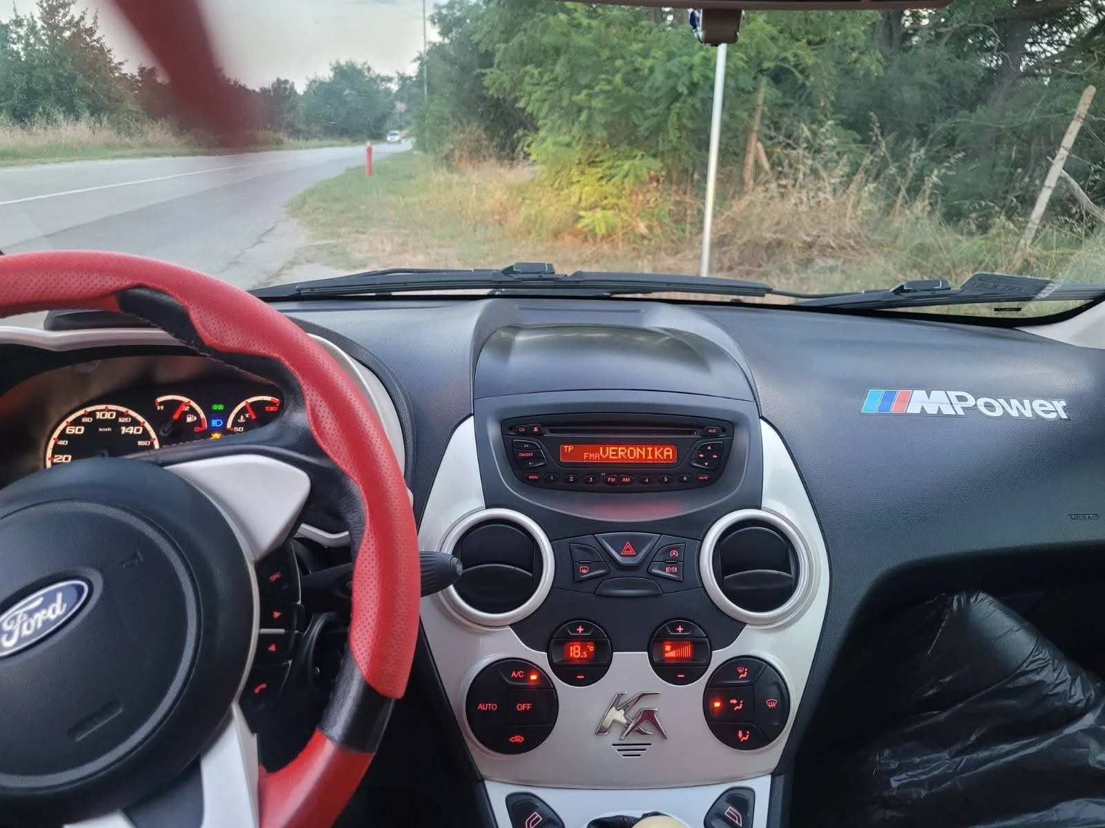 Ford Ka, снимка 8 - Автомобили и джипове - 55565560