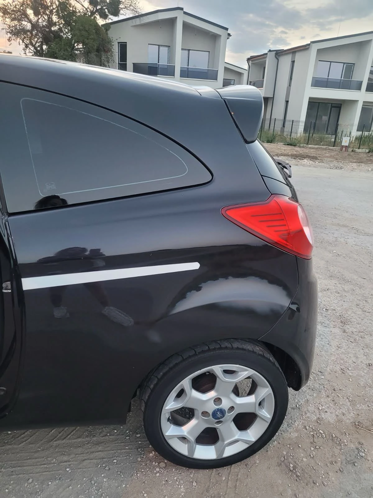Ford Ka, снимка 3 - Автомобили и джипове - 55565560