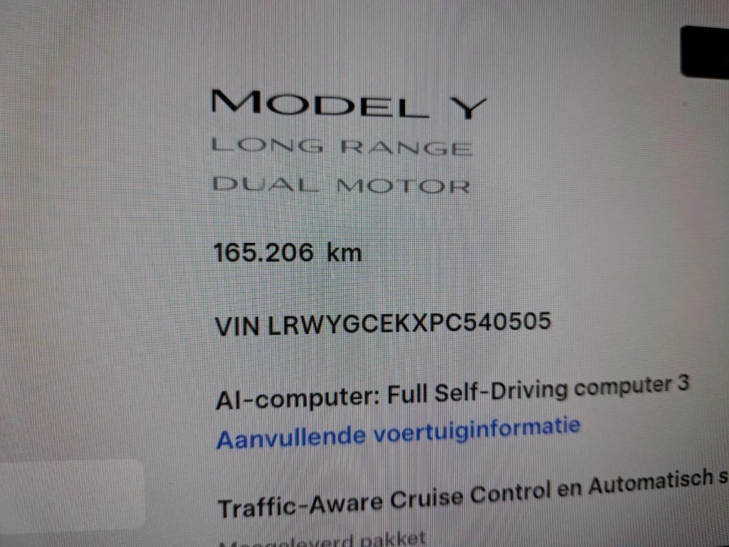 Tesla Model Y LONG RANGE DUAL MOTOR LED NAVI 92% SoH, снимка 12 - Автомобили и джипове - 56114182
