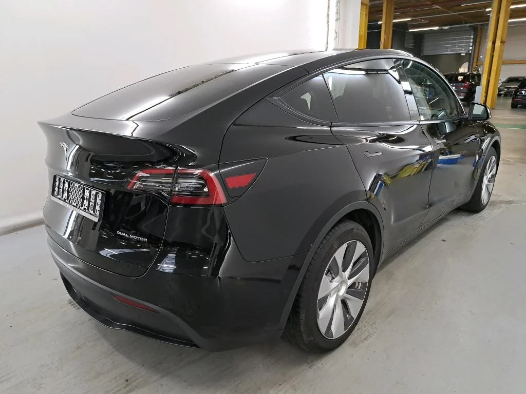 Tesla Model Y LONG RANGE DUAL MOTOR LED NAVI 92% SoH, снимка 4 - Автомобили и джипове - 56114182