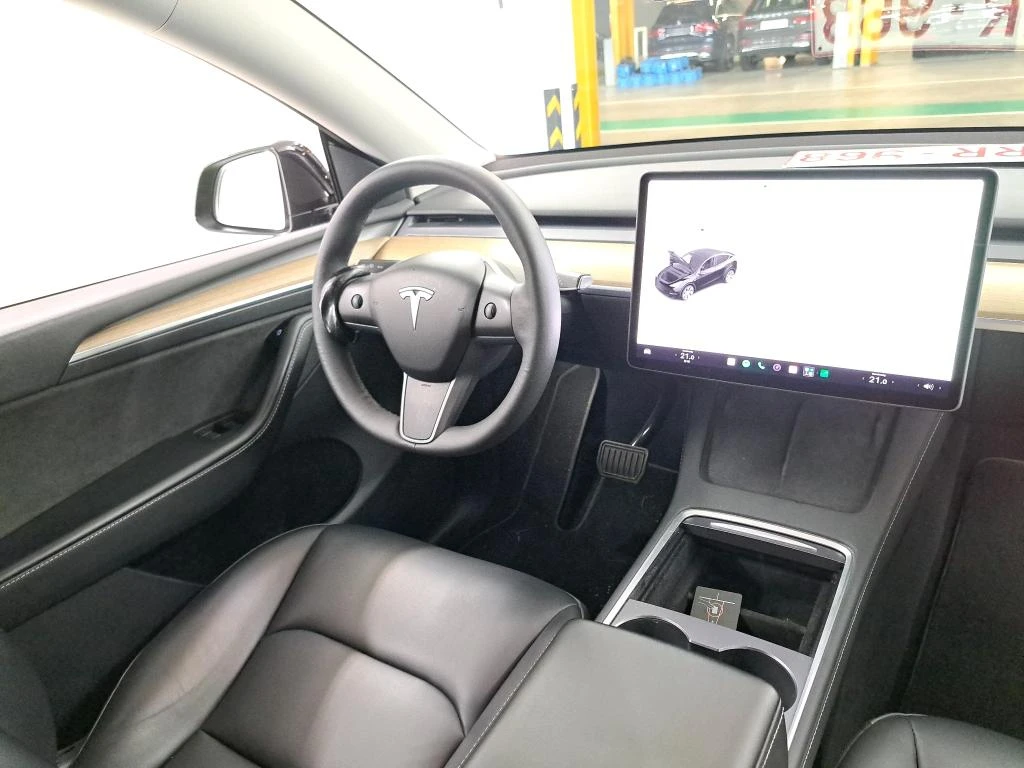 Tesla Model Y LONG RANGE DUAL MOTOR LED NAVI 92% SoH, снимка 10 - Автомобили и джипове - 56114182