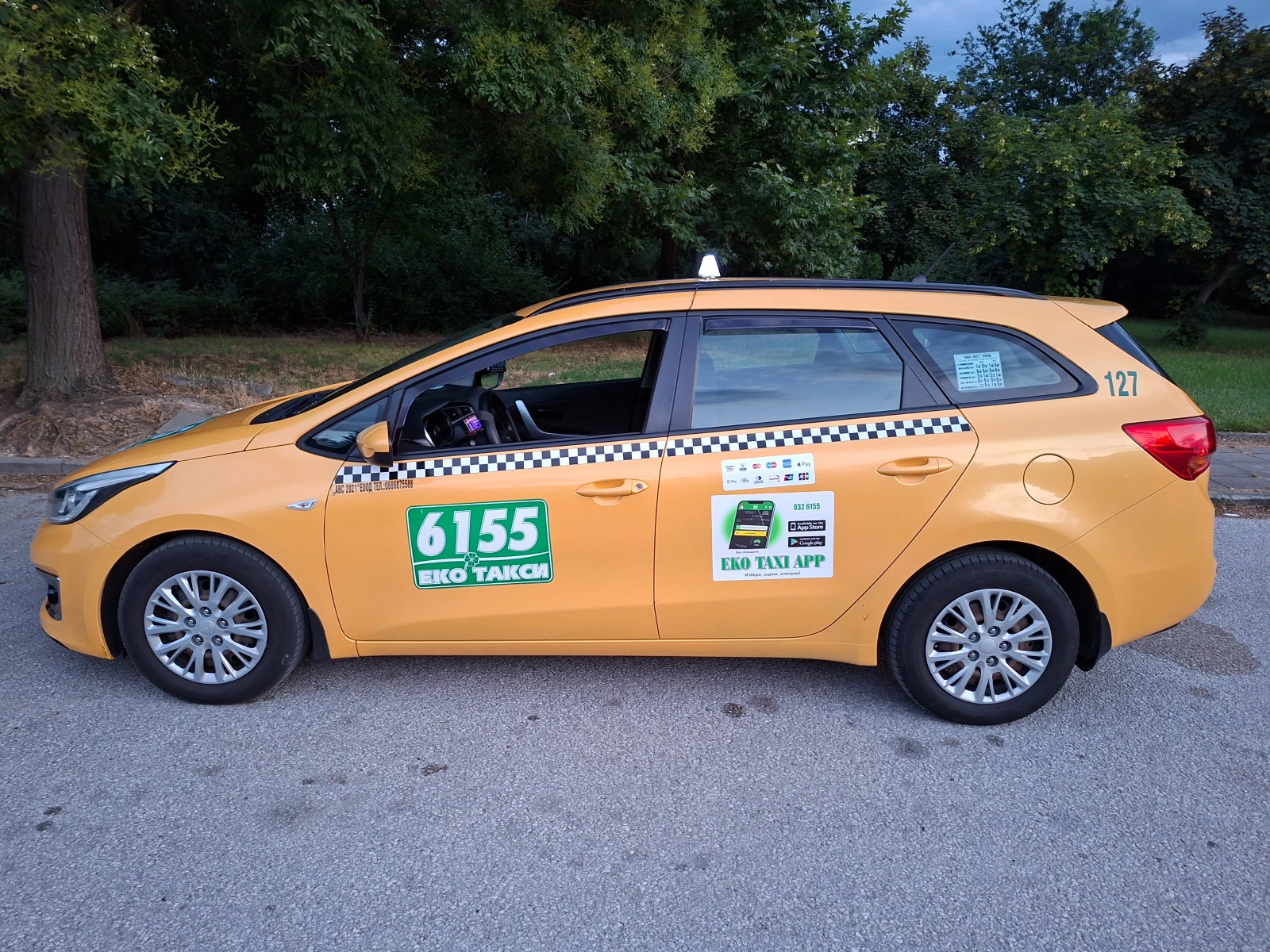 Kia Ceed 1.4, снимка 8 - Автомобили и джипове - 56171858