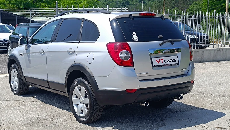 Chevrolet Captiva 2.2 D, снимка 3 - Автомобили и джипове - 50584472