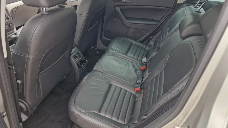 Skoda Yeti 2.0tdi 140hp 4х4 6 DSG FULL, снимка 14 - Автомобили и джипове - 52054955