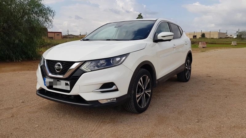 Nissan Qashqai New Face 360  / Key less, снимка 2 - Автомобили и джипове - 52112545