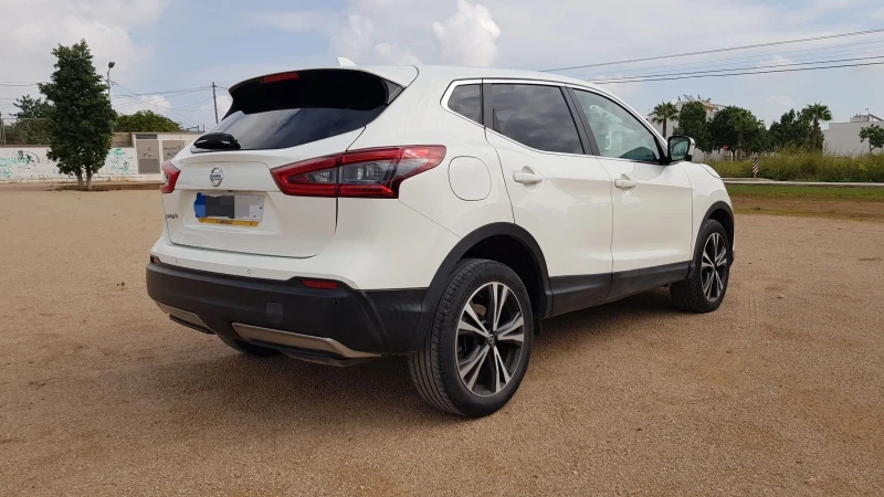 Nissan Qashqai New Face 360  / Key less, снимка 5 - Автомобили и джипове - 52112545
