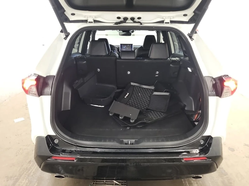 Toyota Rav4 XSE  CARFAX, снимка 16 - Автомобили и джипове - 53089326