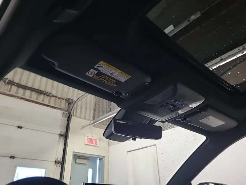 Toyota Rav4 XSE  CARFAX, снимка 13 - Автомобили и джипове - 53089326