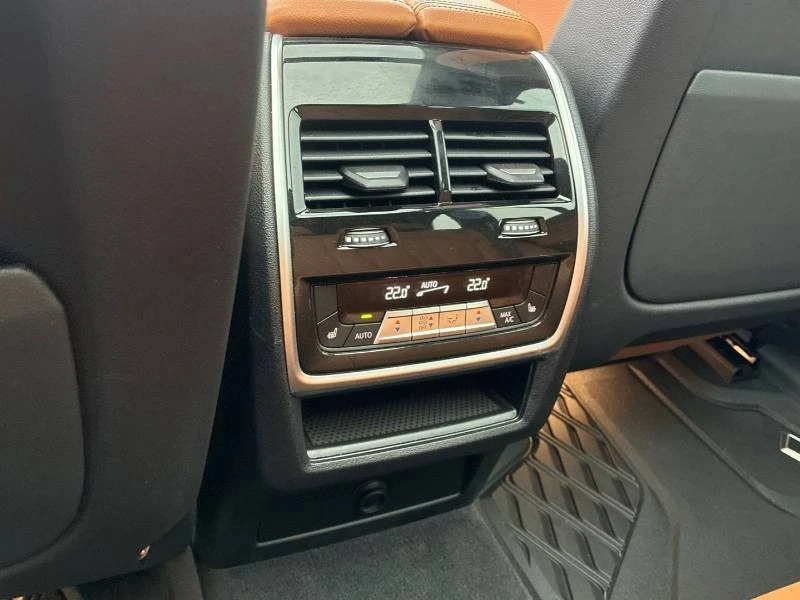 BMW X5 * xDrive40i * ПРЕДСТАВИТЕЛСТВО * HUD * 360 * PANO, снимка 14 - Автомобили и джипове - 54983128
