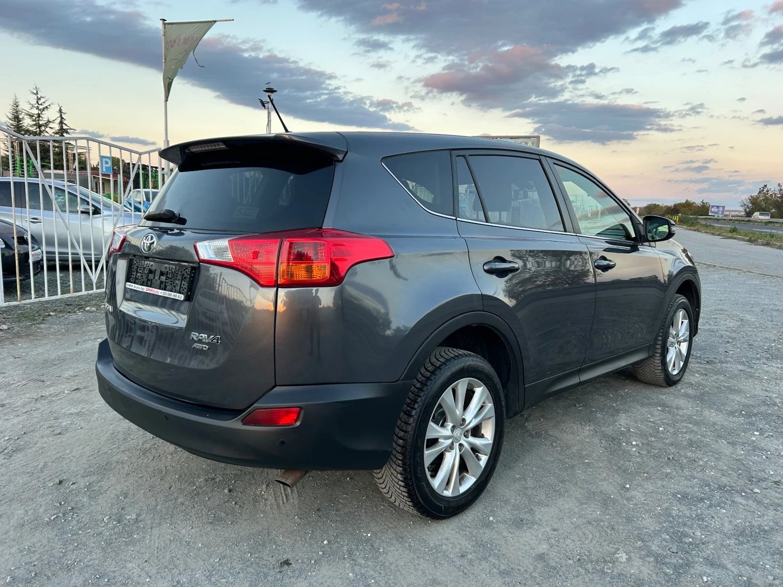 Toyota Rav4  2.0i - 151 кс * 4X4 * ЗАДНА КАМЕРА * ТРИ КЛЮЧА  - изображение 5