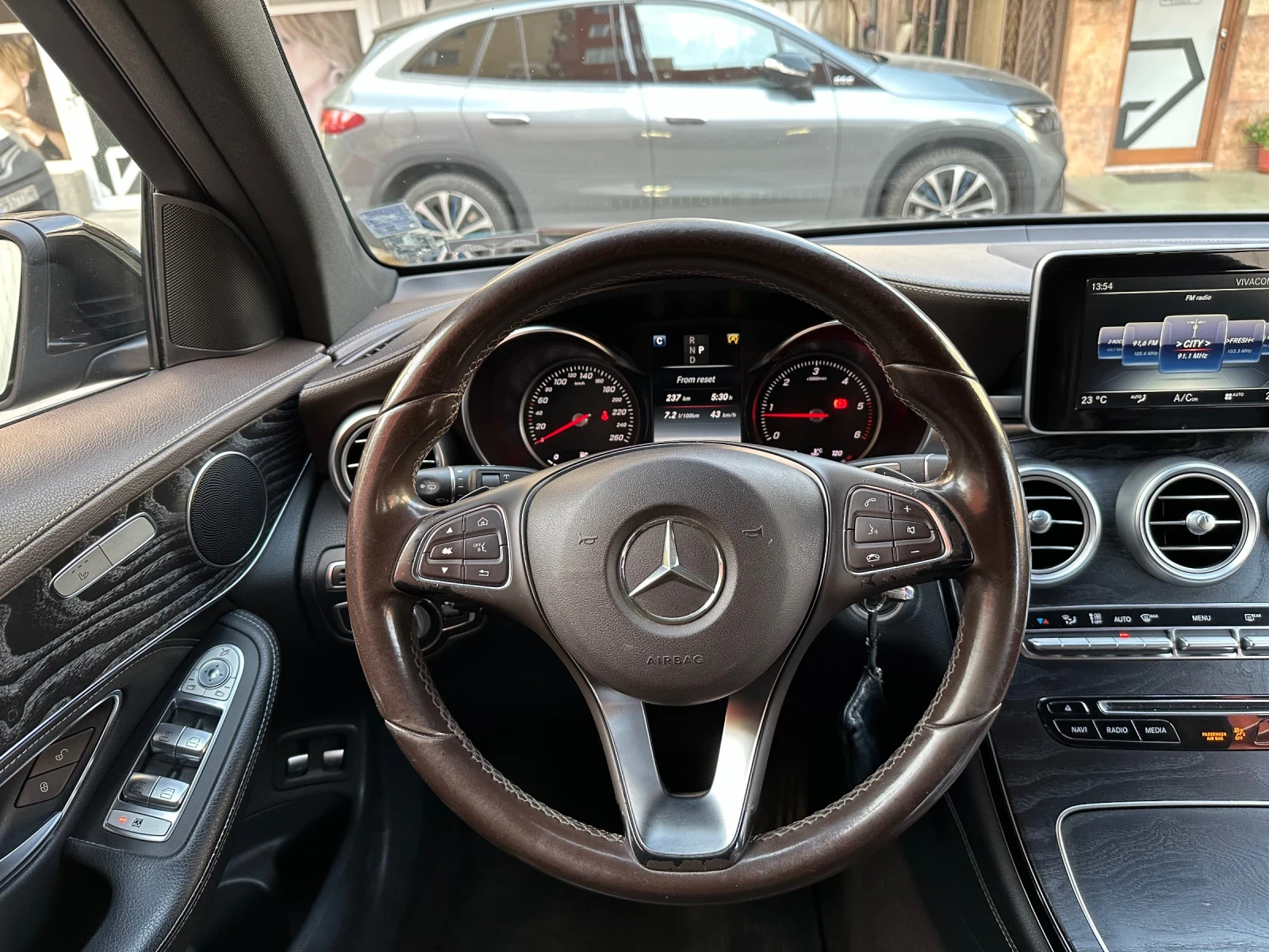 Mercedes-Benz GLC 220 9G-tronic - изображение 5