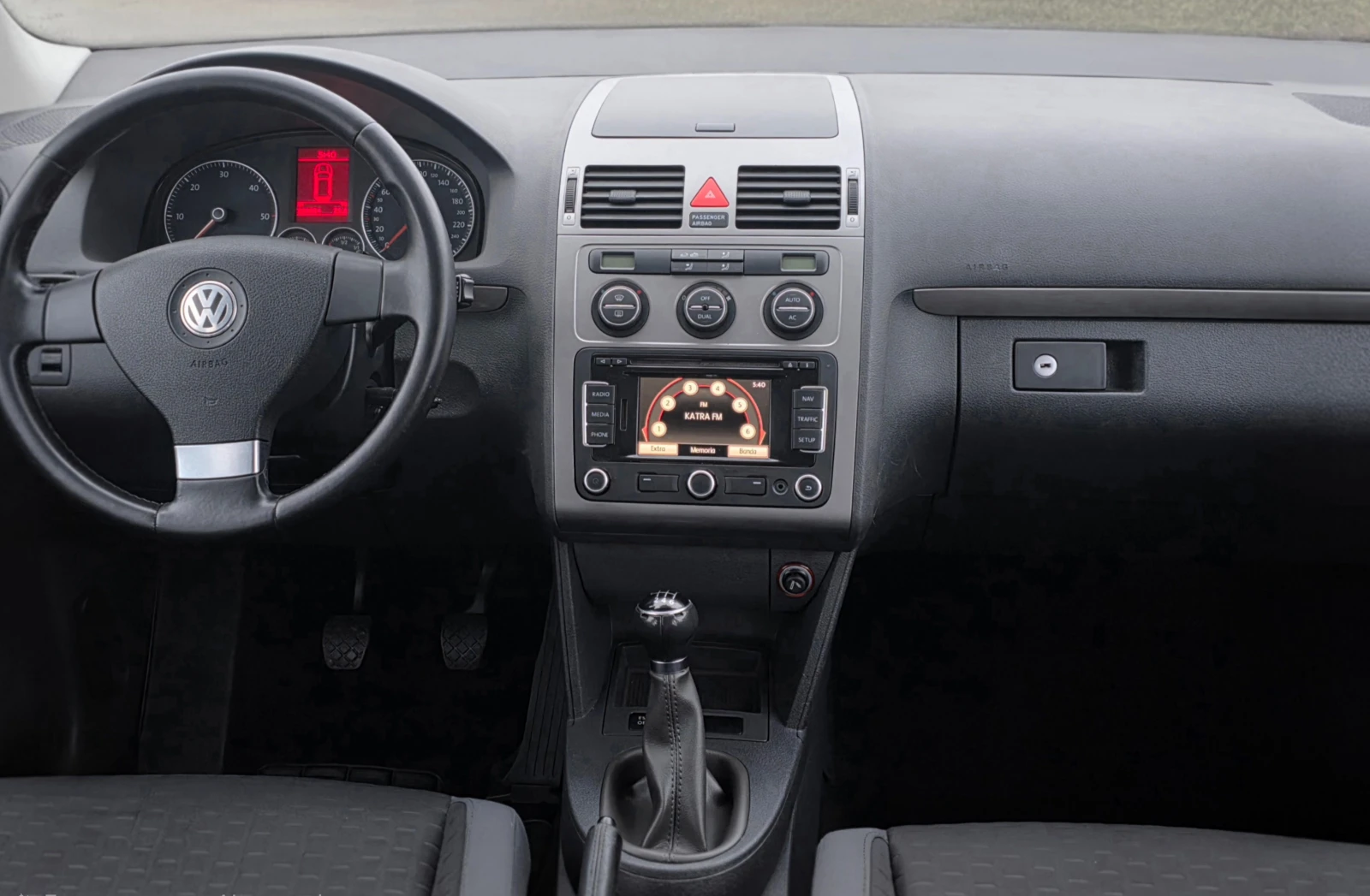 VW Touran 1.9TDI 105ks 7m - изображение 8