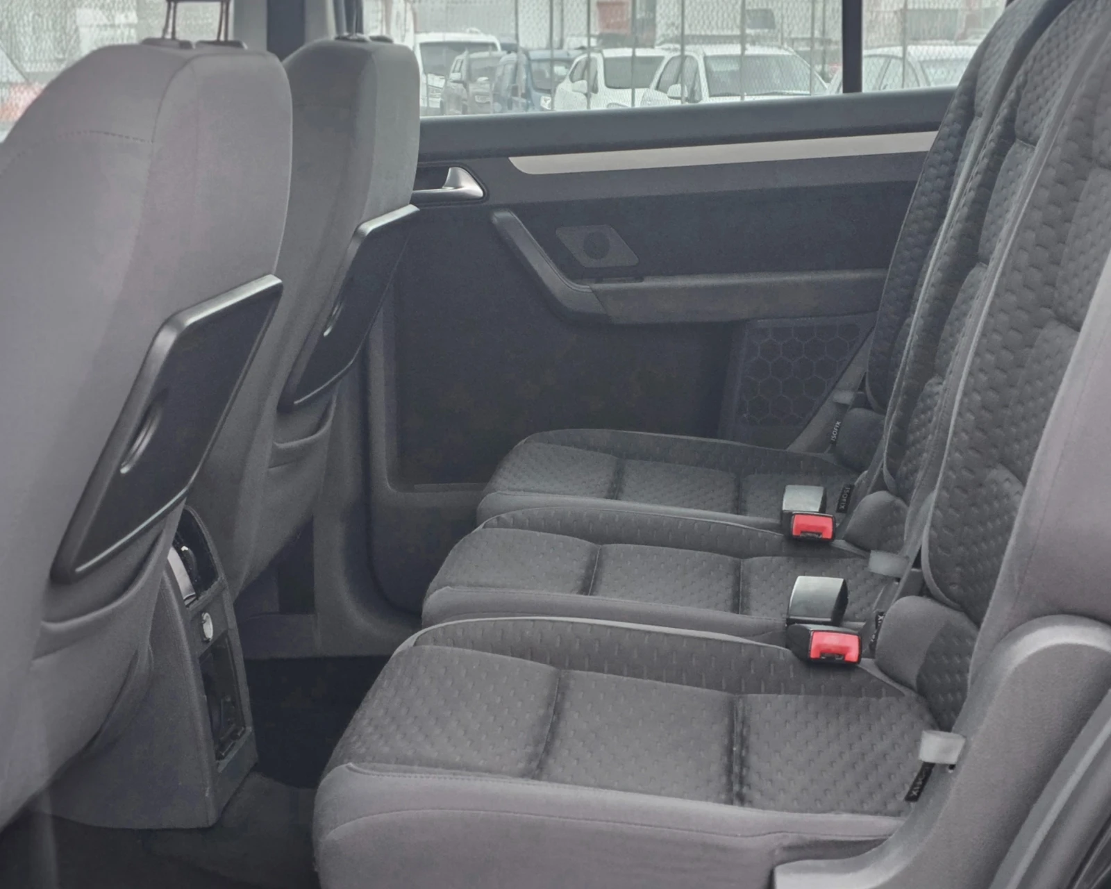 VW Touran 1.9TDI 105ks 7m - изображение 9