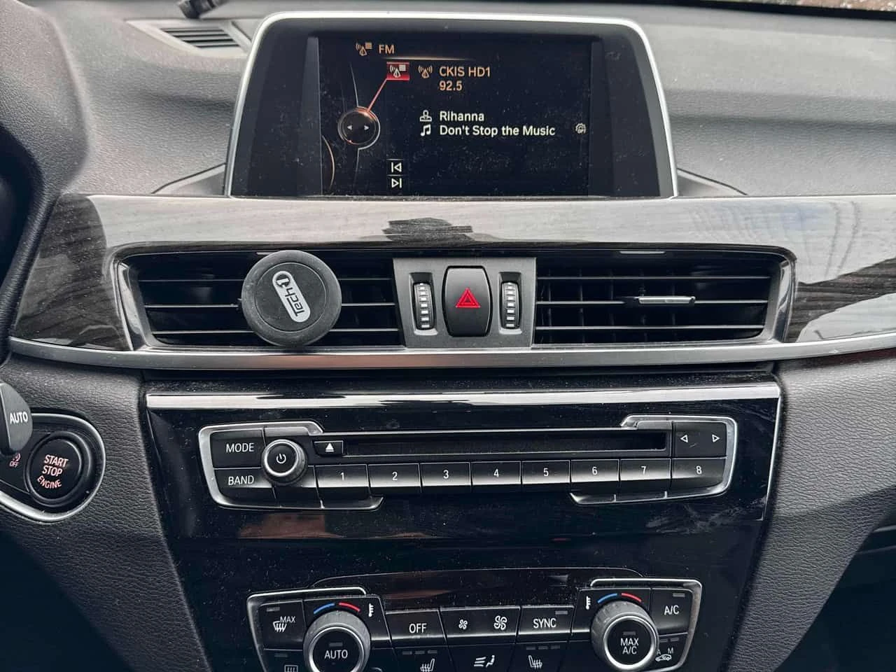 BMW X1 * xDrive28i * CARFAX * БЕЗ ПЪРВОНАЧАЛНА ВНОСКА - изображение 9