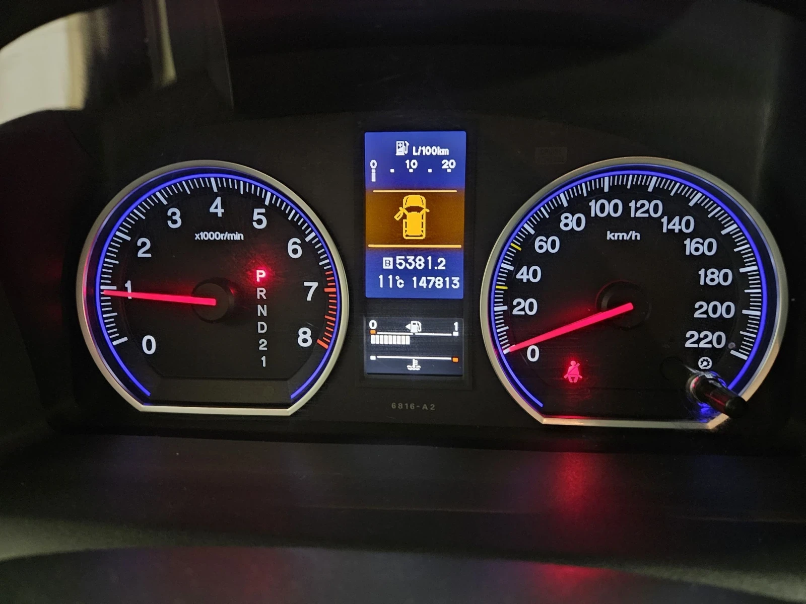 Honda Cr-v 2.0i FACELIFT4x4 EUR5 147812km 8 гуми с джанти !!!, снимка 11 - Автомобили и джипове - 54587388