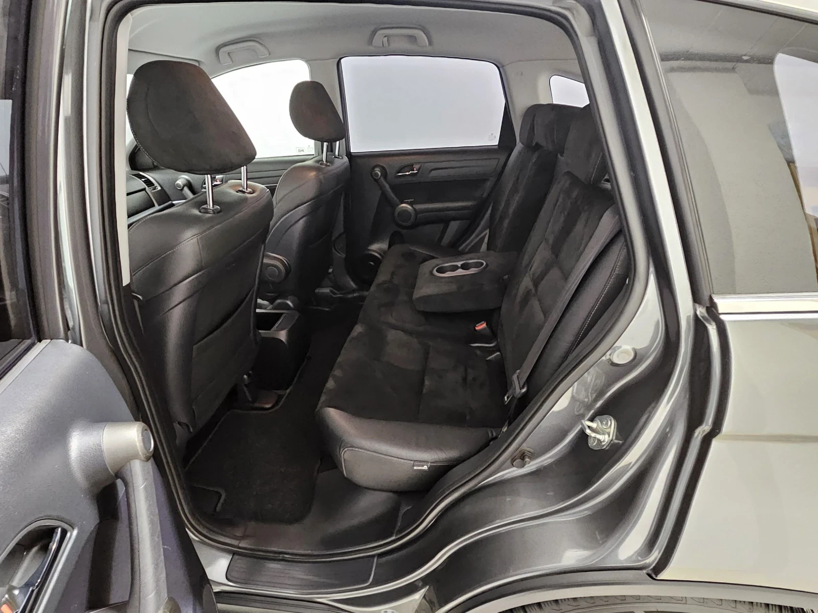 Honda Cr-v 2.0i FACELIFT4x4 EUR5 147812km 8 гуми с джанти !!!, снимка 7 - Автомобили и джипове - 54587388