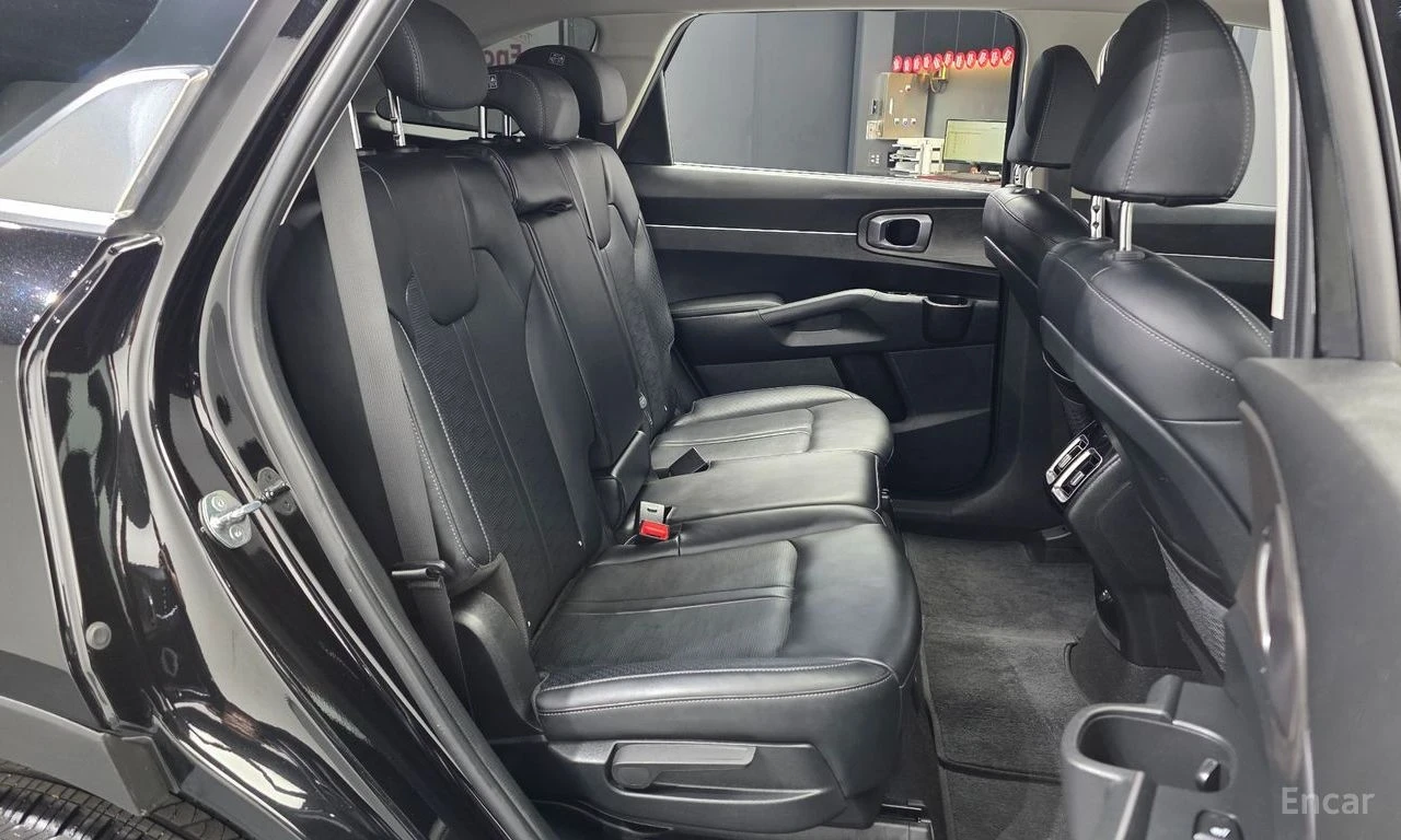 Kia Sorento 2.5L турбо (T-GDI) / Carfax, снимка 7 - Автомобили и джипове - 54918927