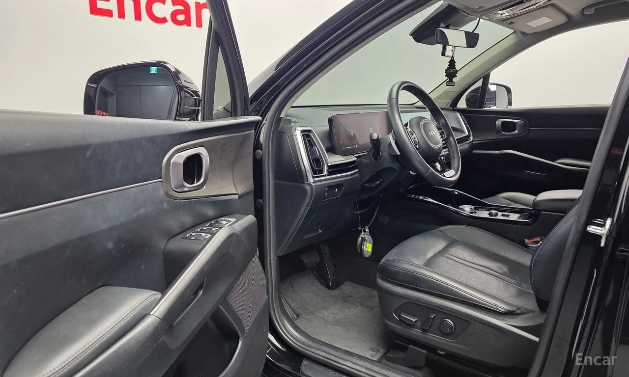Kia Sorento 2.5L турбо (T-GDI) / Carfax, снимка 9 - Автомобили и джипове - 54918927