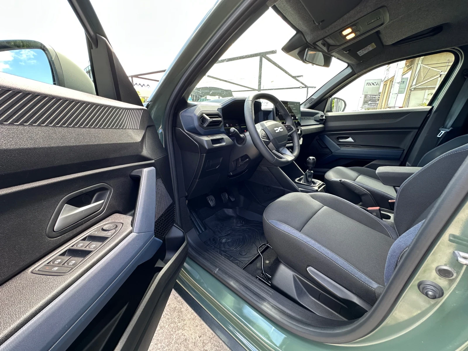 Dacia Duster Duster 4x4, снимка 6 - Автомобили и джипове - 55007233