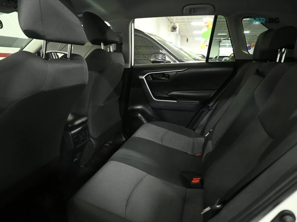 Toyota Rav4 * LE* АвтоКредит* (ЦЕНА ДО БГ), снимка 17 - Автомобили и джипове - 55015765