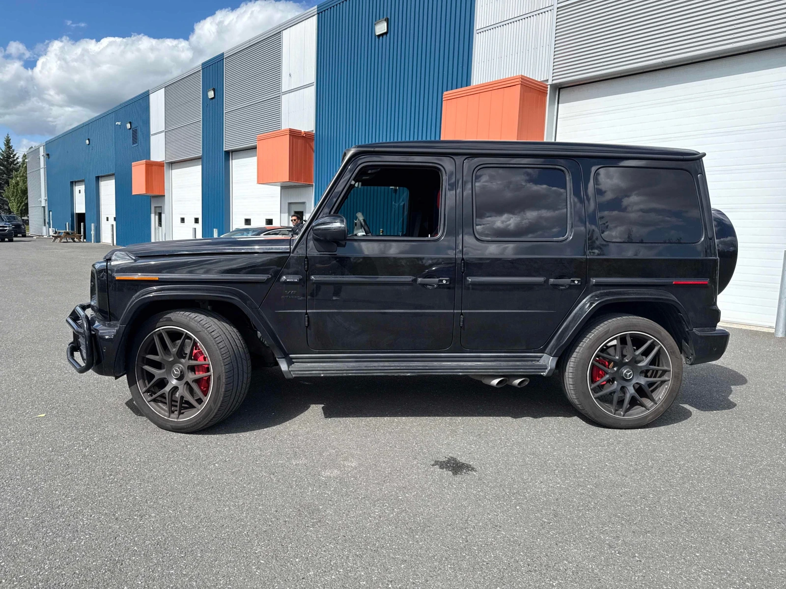 Mercedes-Benz G 63 AMG  * CARFAX * ОПЦИЯ ЗА ФИНАНСИРАНЕ, снимка 2 - Автомобили и джипове - 56024935