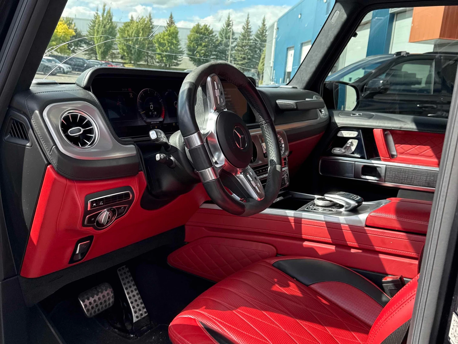 Mercedes-Benz G 63 AMG  * CARFAX * ОПЦИЯ ЗА ФИНАНСИРАНЕ, снимка 5 - Автомобили и джипове - 56024935