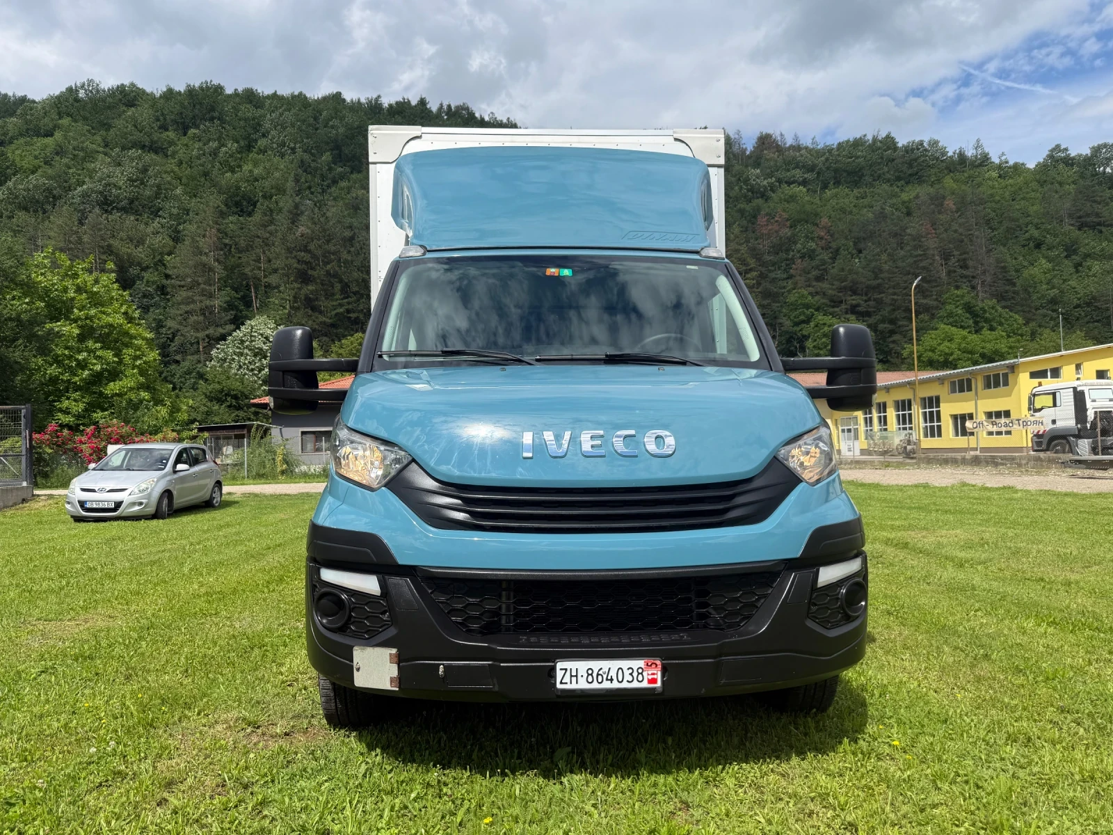 Iveco 35S18 35S18 ЩОРА БОРД МЕЖДУОСИЕ 4.10м, снимка 4 - Бусове и автобуси - 54903224
