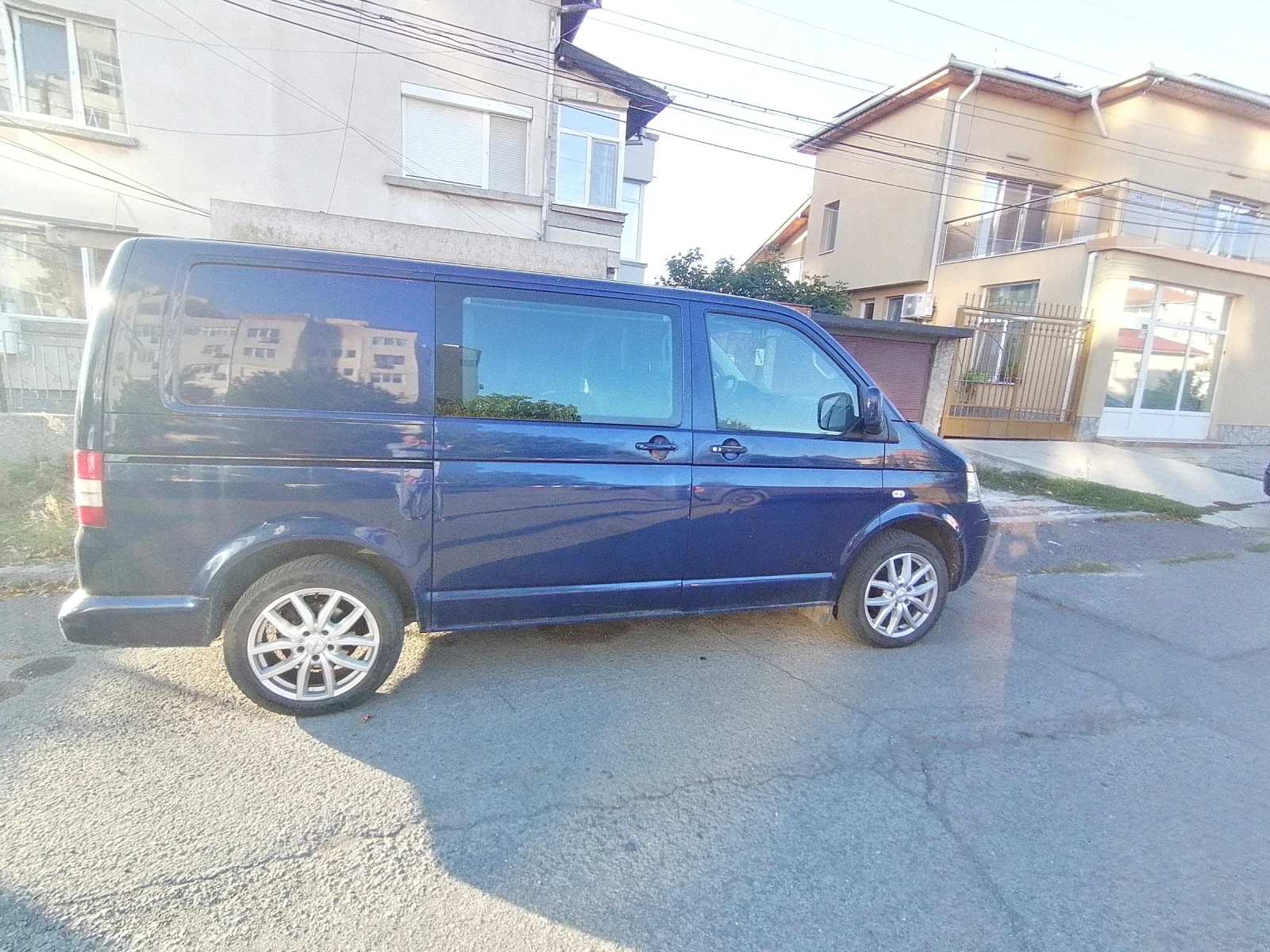VW T5 Multivan, снимка 5 - Бусове и автобуси - 56297513