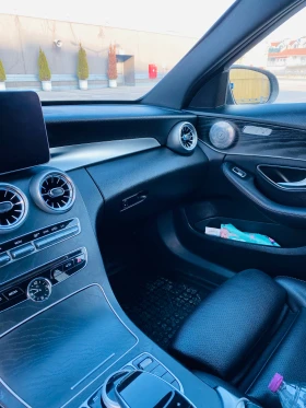 Mercedes-Benz C 250 AMG 4MATIK, снимка 11