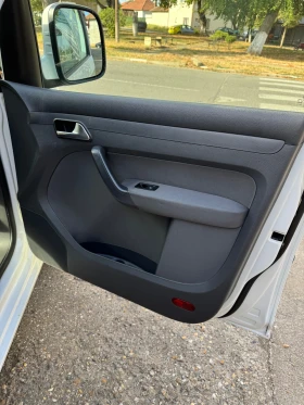 VW Caddy 1.6 tdi, снимка 15