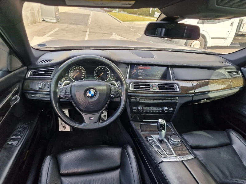 BMW 740 M-PAKET, снимка 15 - Автомобили и джипове - 47332881