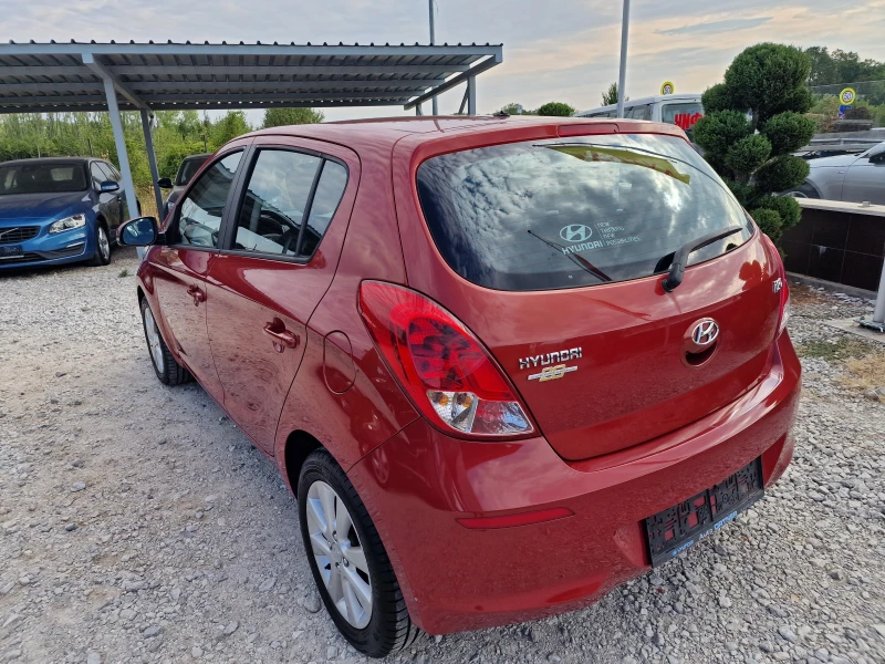 Hyundai I20 1.2 КЛИМАТИК РЕАЛНИ КИЛОМЕТРИ, снимка 8 - Автомобили и джипове - 47011095