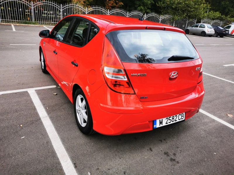 Hyundai I30 1.4, снимка 7 - Автомобили и джипове - 47555556