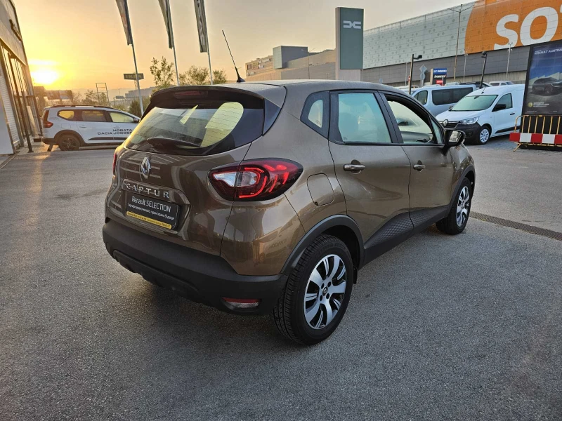 Renault Captur 0.9 Tce 90 к.с. бензин, снимка 5 - Автомобили и джипове - 47756280