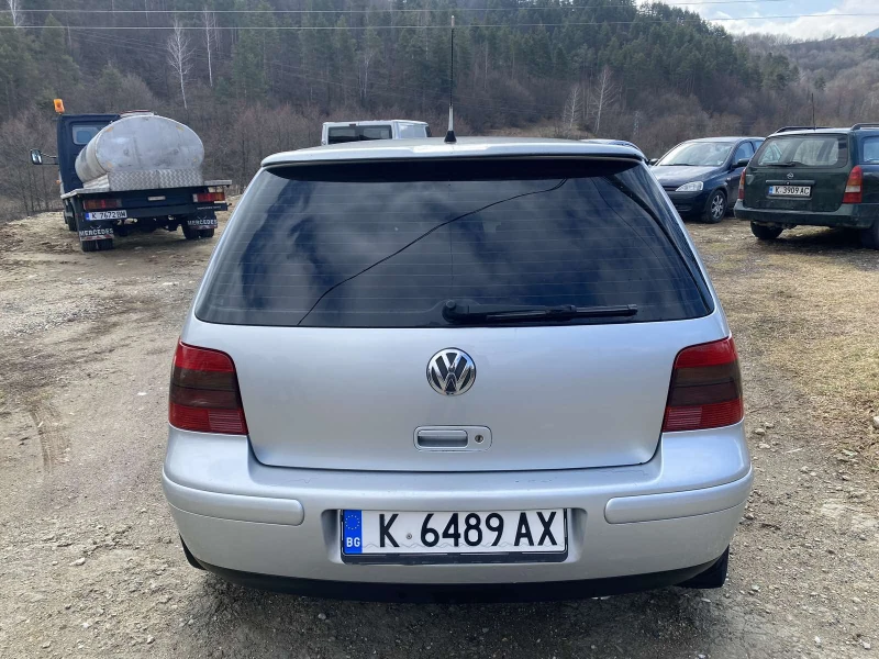 VW Golf 1.8T - AUM, снимка 5 - Автомобили и джипове - 49351282