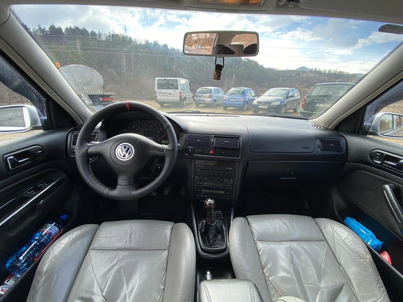 VW Golf 1.8T - AUM, снимка 11 - Автомобили и джипове - 49351282