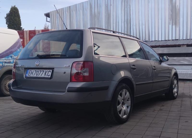 VW Passat, снимка 6 - Автомобили и джипове - 52482087