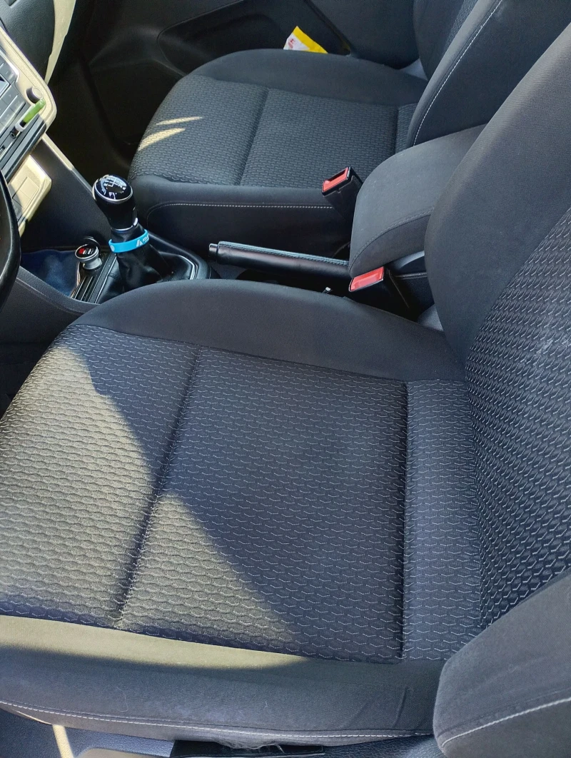 VW Caddy, снимка 7 - Автомобили и джипове - 53202219