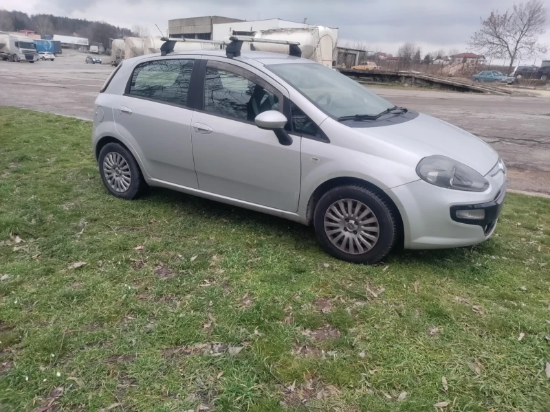 Fiat Punto 1.2 gazbenzin evo, снимка 2 - Автомобили и джипове - 53358103