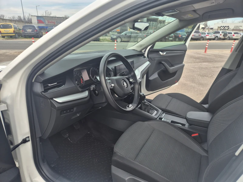 Skoda Octavia С Гаранция 2.0-М/Т-150кс, снимка 13 - Автомобили и джипове - 53476530