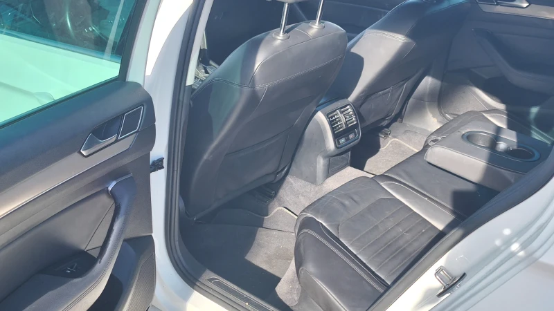 VW Passat 4Motion 190кс HIGH LINE Швейцария, снимка 10 - Автомобили и джипове - 53532116