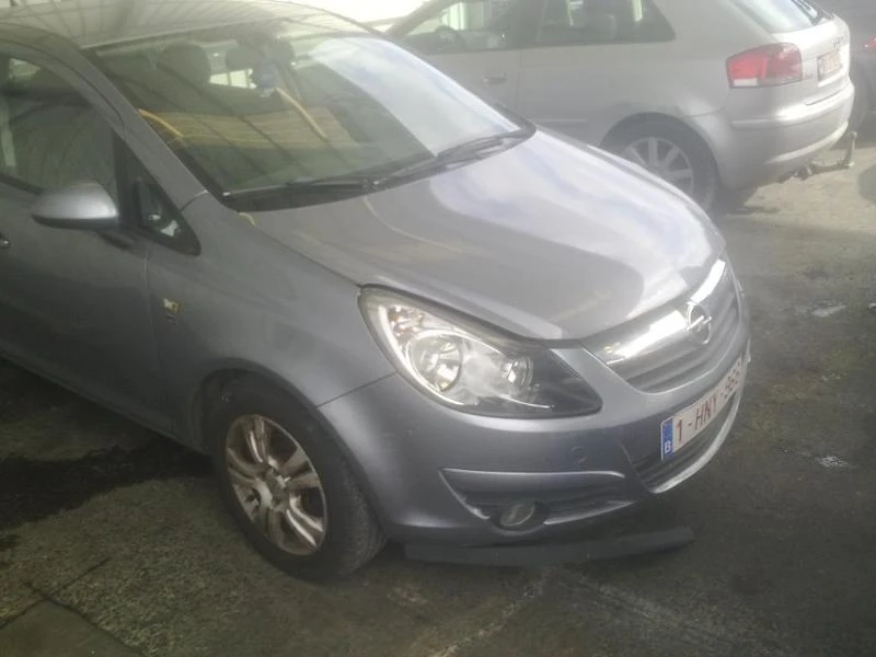 Opel Corsa 1.2i / 1.3 CDTi, снимка 8 - Автомобили и джипове - 24526121