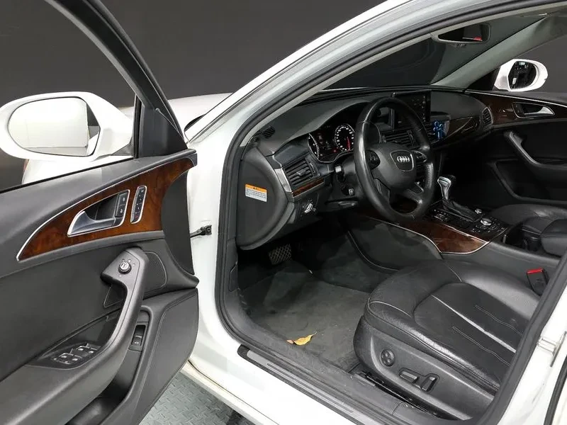 Audi A6 2.0 TDI, снимка 10 - Автомобили и джипове - 55056589