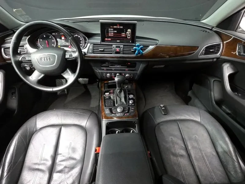 Audi A6 2.0 TDI, снимка 7 - Автомобили и джипове - 55056589