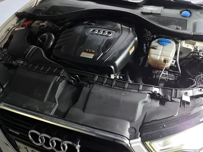 Audi A6 2.0 TDI, снимка 6 - Автомобили и джипове - 55056589