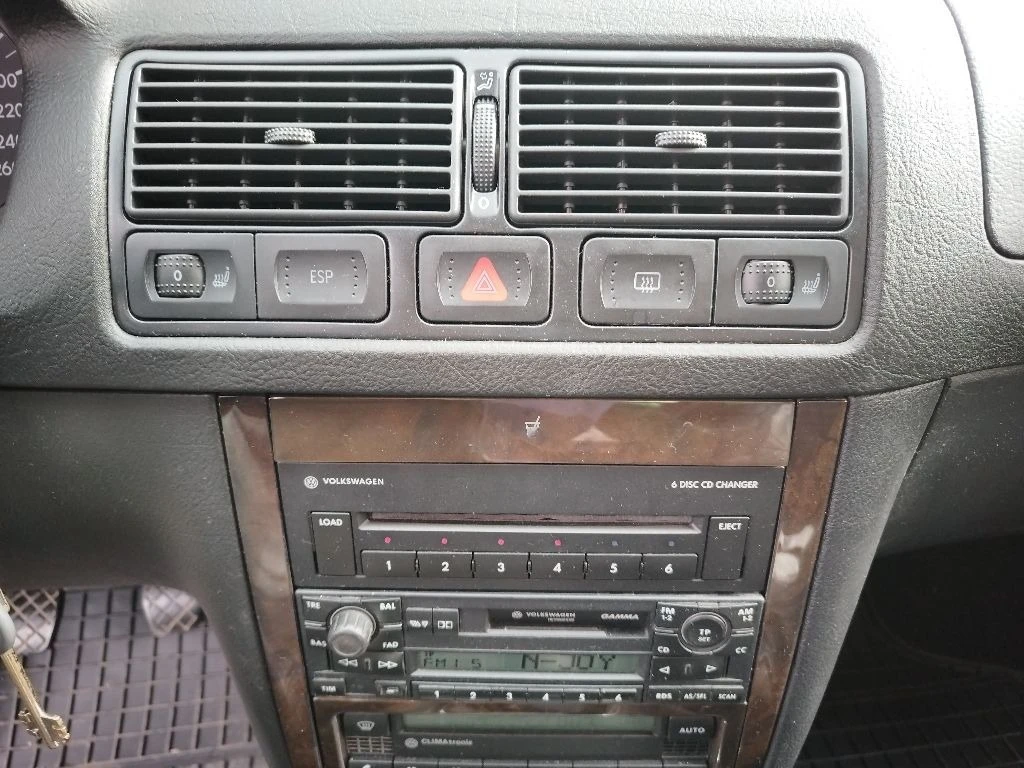 VW Golf  1.8 TURBO GTI | Mobile.bg � ����������� 12